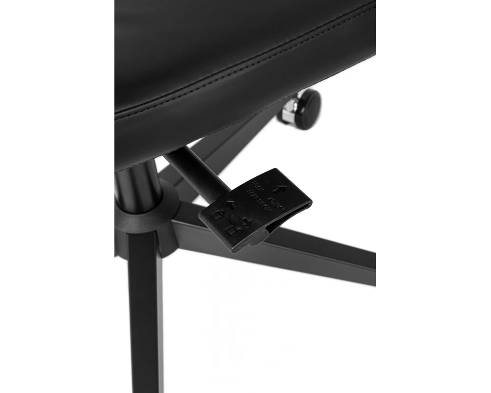 Кресло College CLG-629 LTU-A Экокожа, Черный