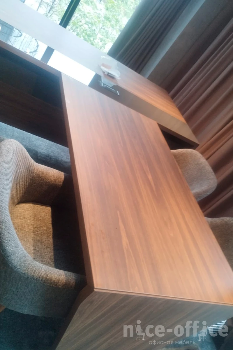 Брифинг-приставка 140 Corner фото в интерьере 1