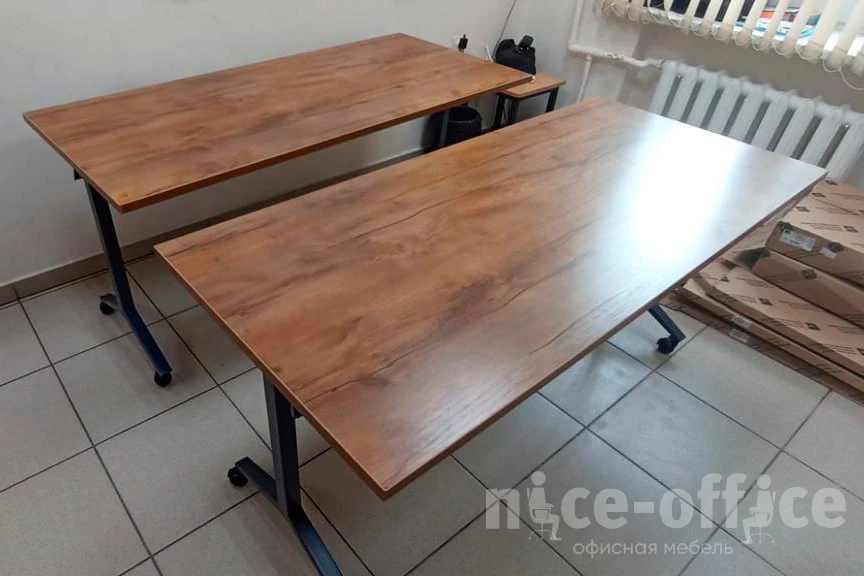 Стол мобильный складной МБ25-160.70 1600x700x750 Моби фото в интерьере 1