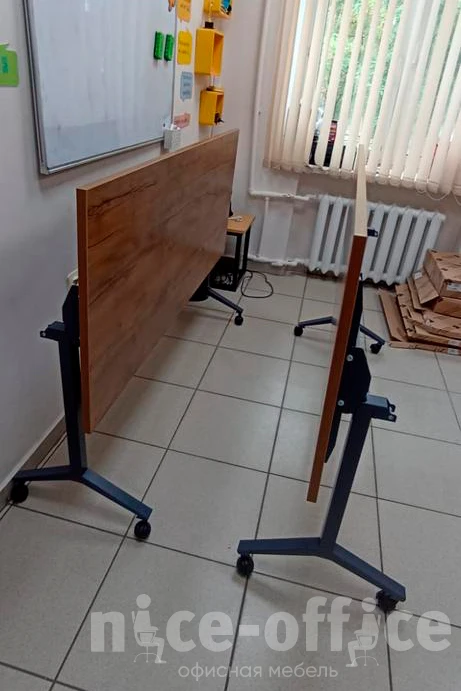 Стол мобильный складной МБ25-160.70 1600x700x750 Моби фото в интерьере 2